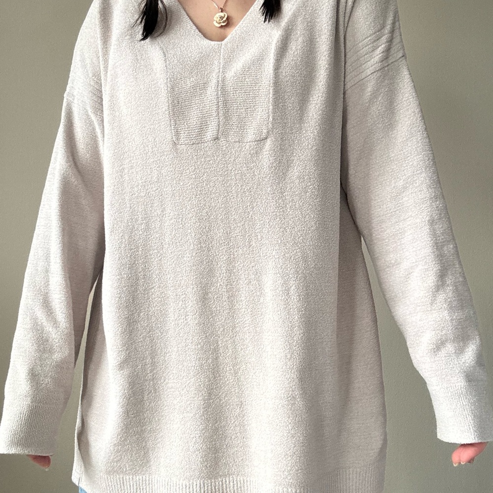 Barefoot Dreams Cozychic Women's V-Neck Sweater - Picture 2 of 8